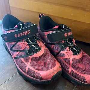 HI-TEC Kids Pink/Black Athletic Shoes size 1.5
